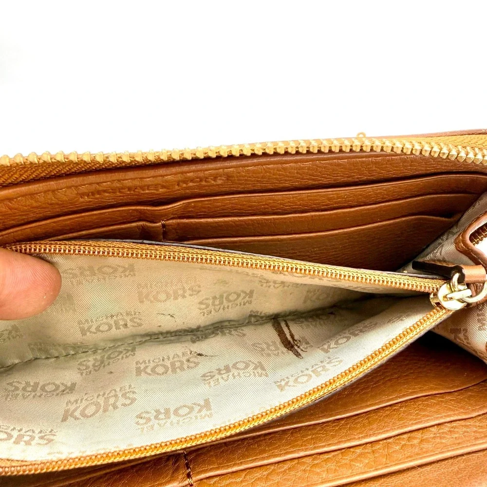 Michael Kors Womens Continental Zip Wallet Brown‎ Pebbled Leather